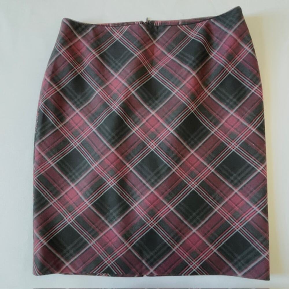 White House Black Market Plaid Pencil Skirt Size 6 Red Black Stretch